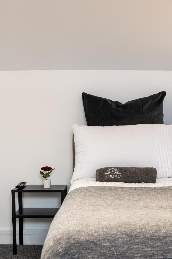 Cool, Calm & Contractor-Approved - Summer Stays Open - Apartment D Gillingham  Exterior foto
